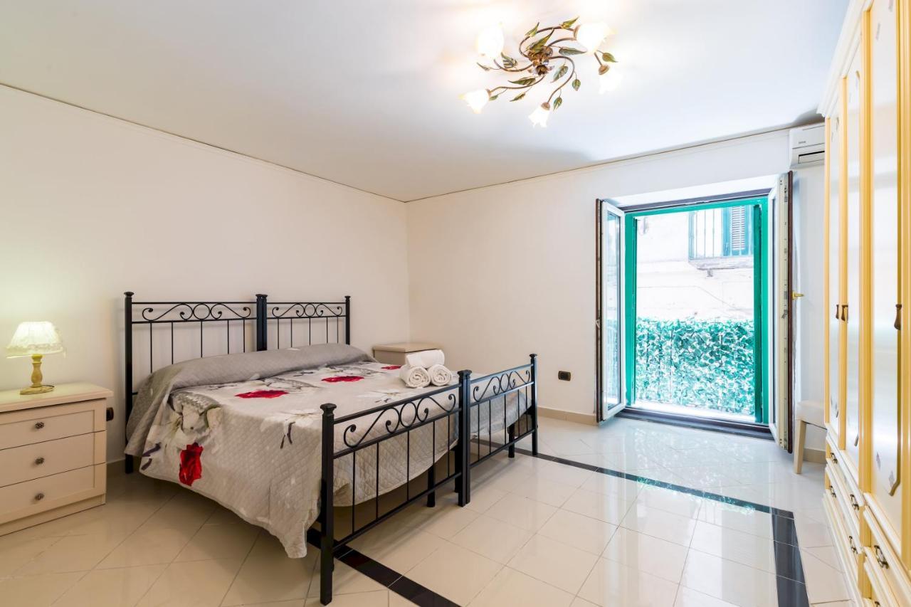 Qs1 - Indipendent Flat In Center Apartment Naples Exterior photo